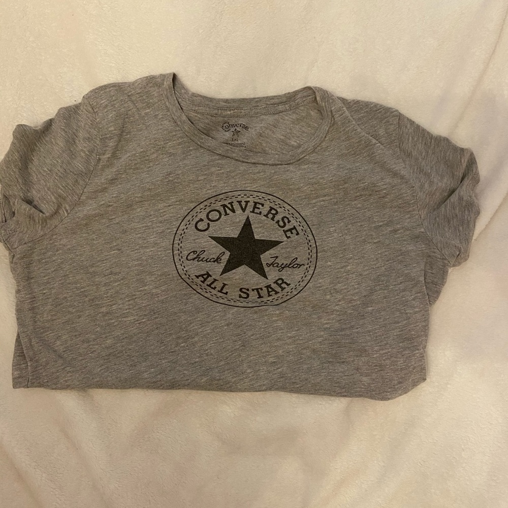 Converse tshirt